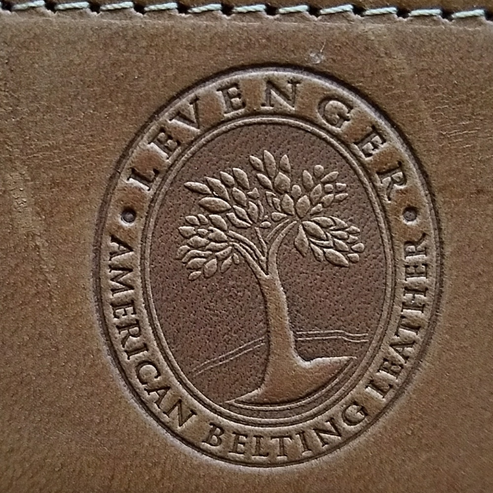 Vintage Levenger leather envelope clutch/portfolio